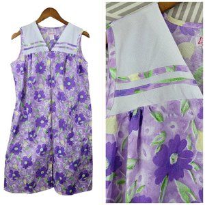 New Floral Housecoat Patio Dress Robe size Medium lightweight summer Muumuu